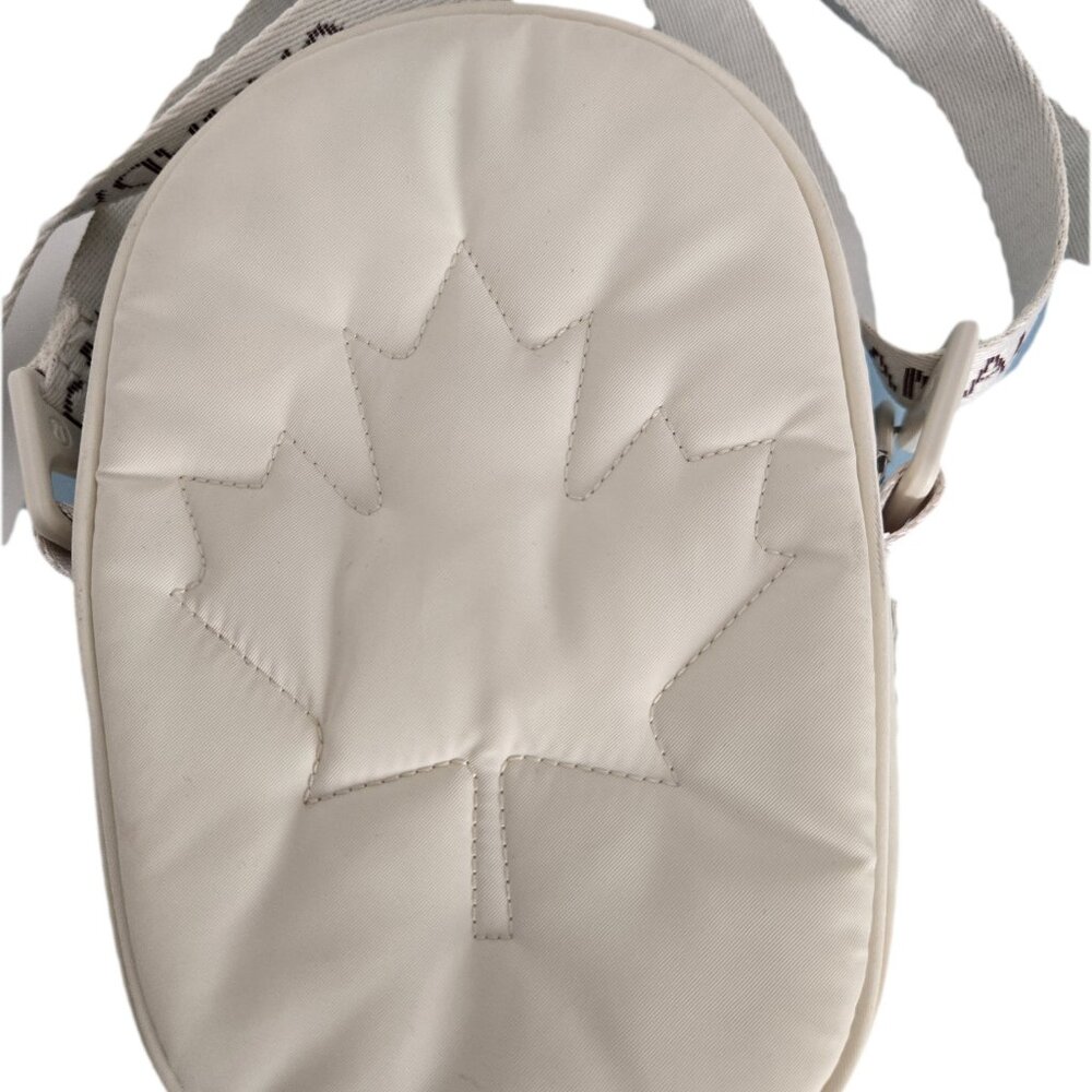 NWOT LULULEMON Cream Future Legacy Crossbody